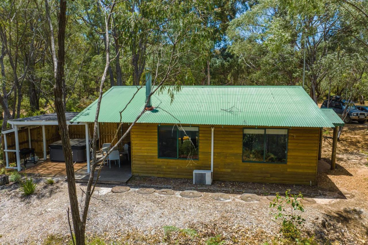 Donnelly Lakes Pemberton Exterior photo
